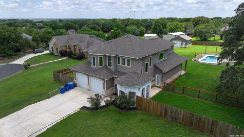 7606 Triple Leaf China Grove TX 78263