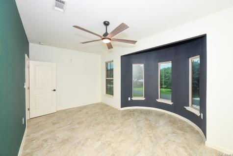 7606 Triple Leaf China Grove TX 78263