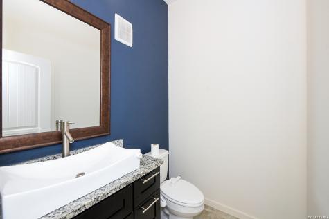 7606 Triple Leaf China Grove TX 78263
