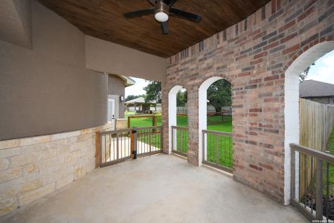 7606 Triple Leaf China Grove TX 78263