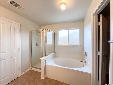 907 Magnolia Crest San Antonio TX 78251