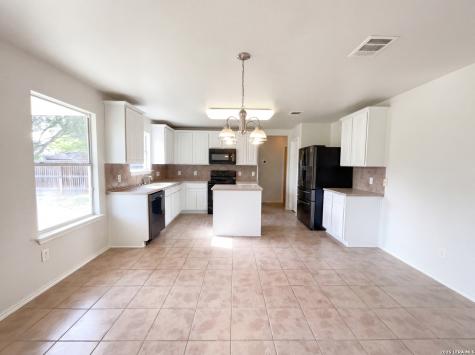 907 Magnolia Crest San Antonio TX 78251
