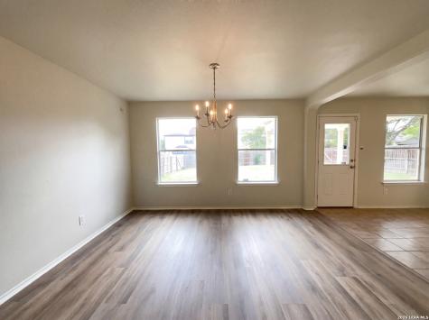 907 Magnolia Crest San Antonio TX 78251