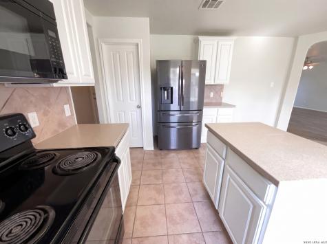 907 Magnolia Crest San Antonio TX 78251