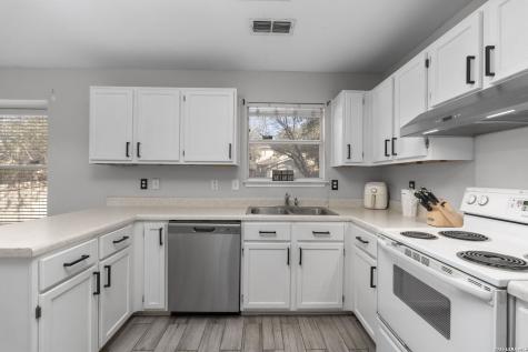 10739 Bobcat Rise San Antonio TX 78251