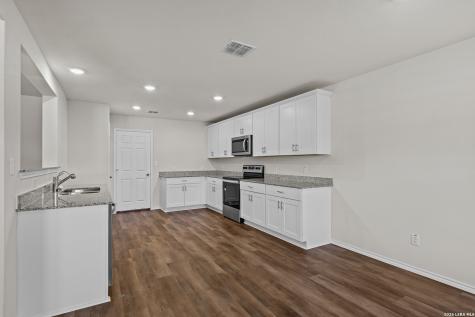 8228 Smithers Avenue San Antonio TX 78252