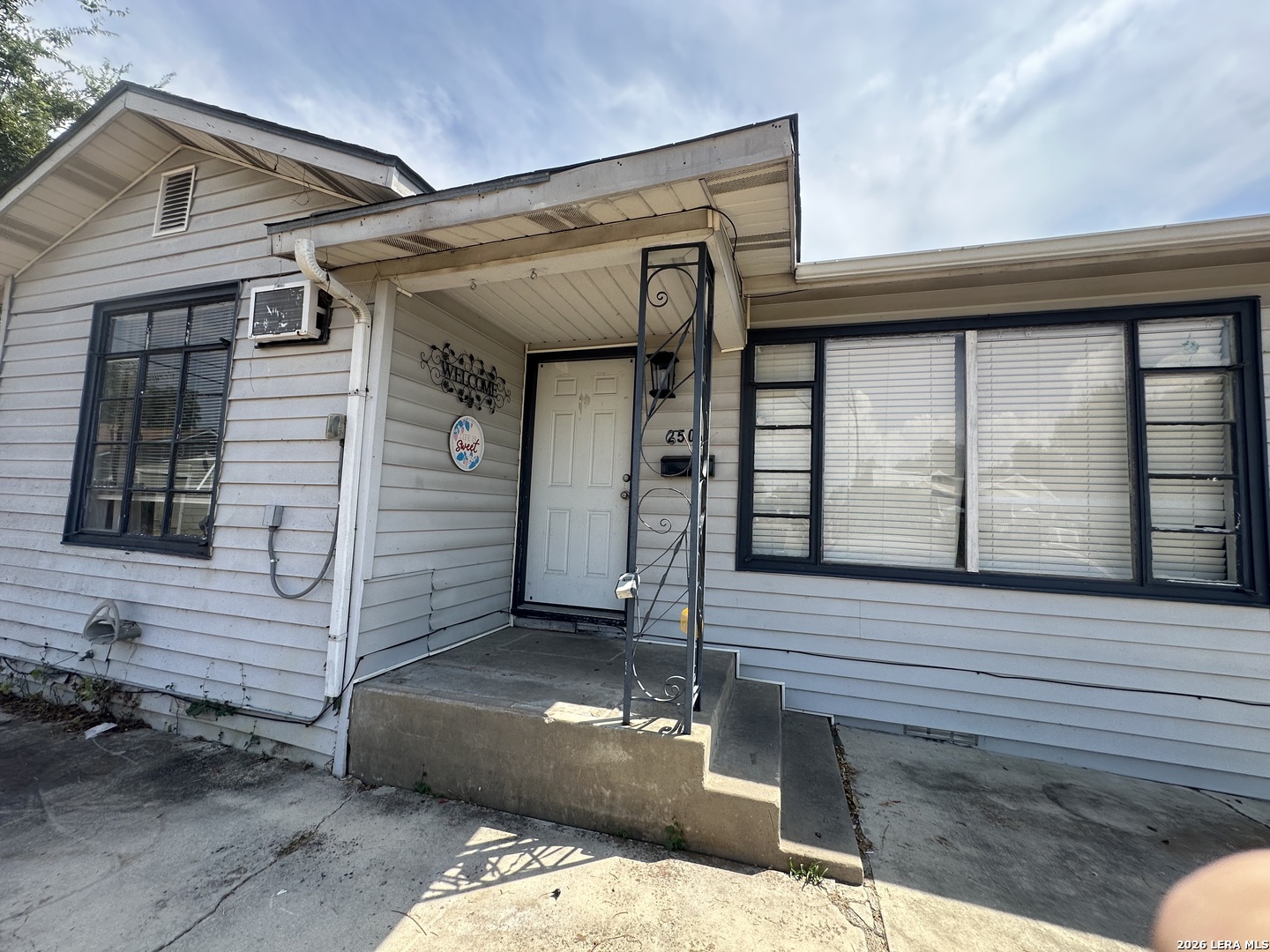 250 Golden Crown San Antonio TX 78223
