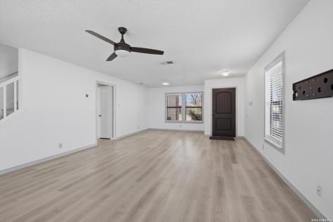 9015 Mansfield San Antonio TX 78251
