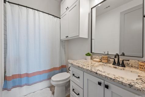 9974 Hidden Pond Drive Iola TX 77861