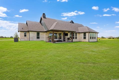 9974 Hidden Pond Drive Iola TX 77861