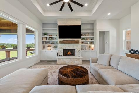 9974 Hidden Pond Drive Iola TX 77861