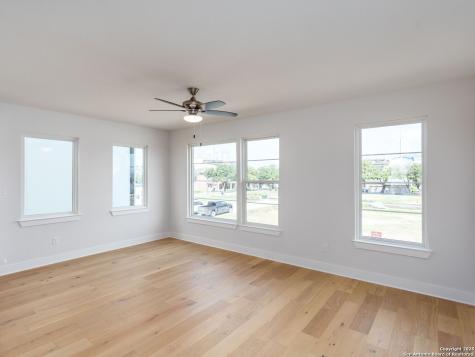 550 Mcmonigal Place San Antonio TX 78210