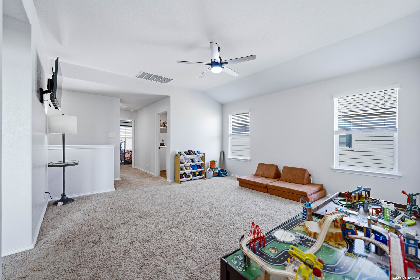 249 Middle Green Loop Floresville TX 78114