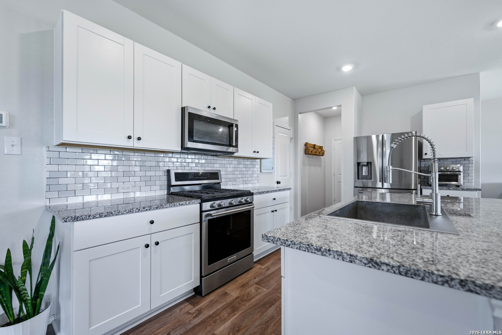 249 Middle Green Loop Floresville TX 78114
