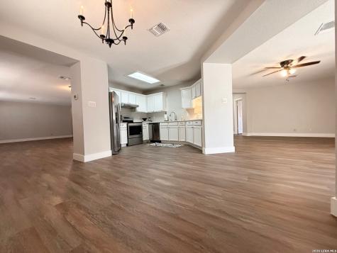 15802 Tampke Place San Antonio TX 78247