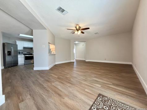 15802 Tampke Place San Antonio TX 78247