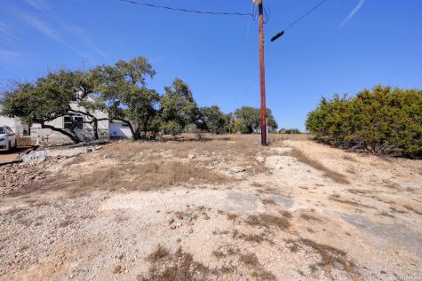 425 George Dolson Blanco TX 78606
