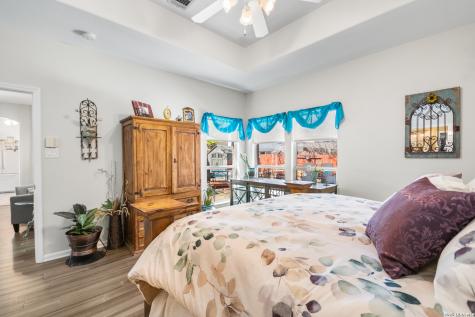 1515 Crescent Woods San Antonio TX 78258