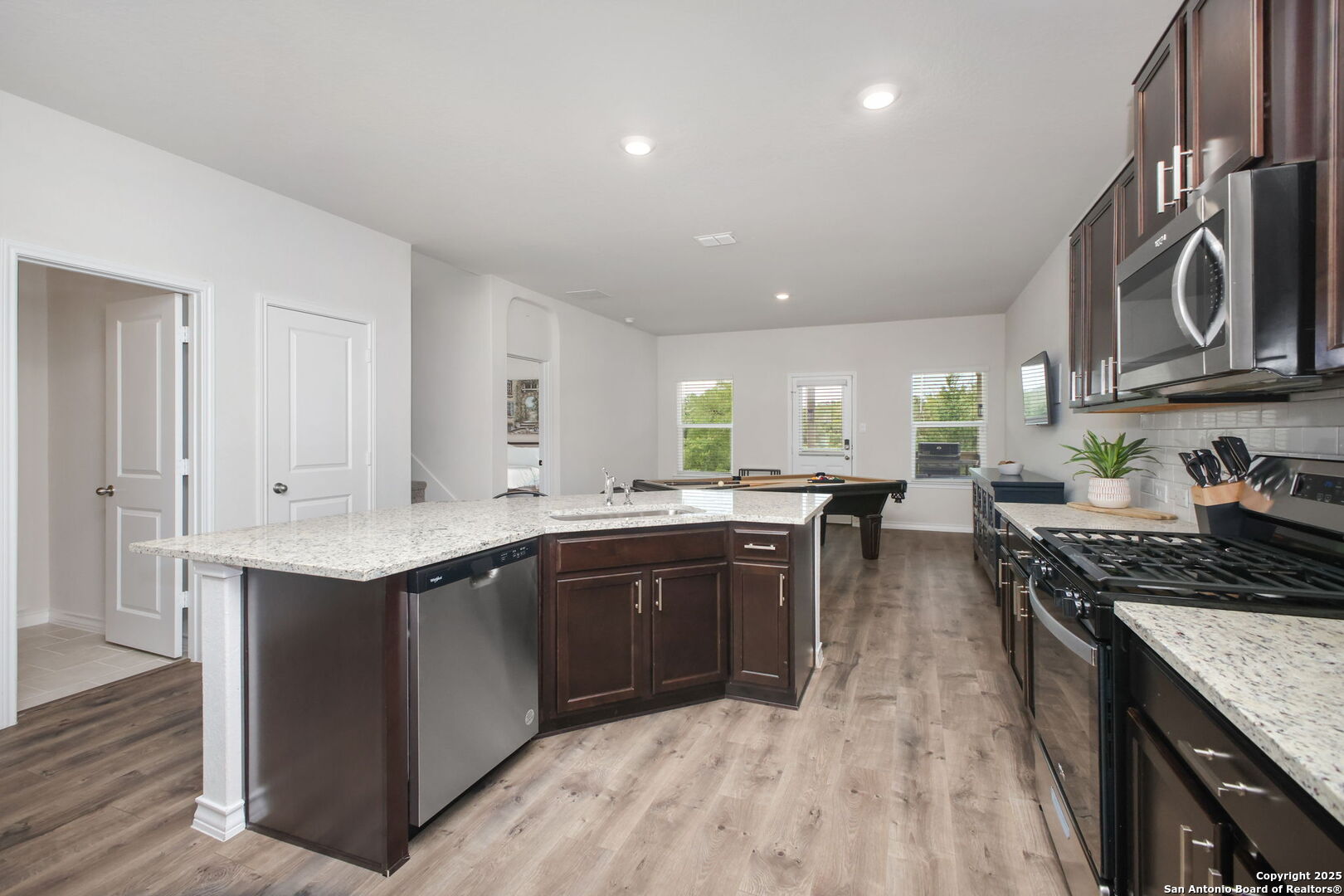 4802 Sulphur San Antonio TX 78253
