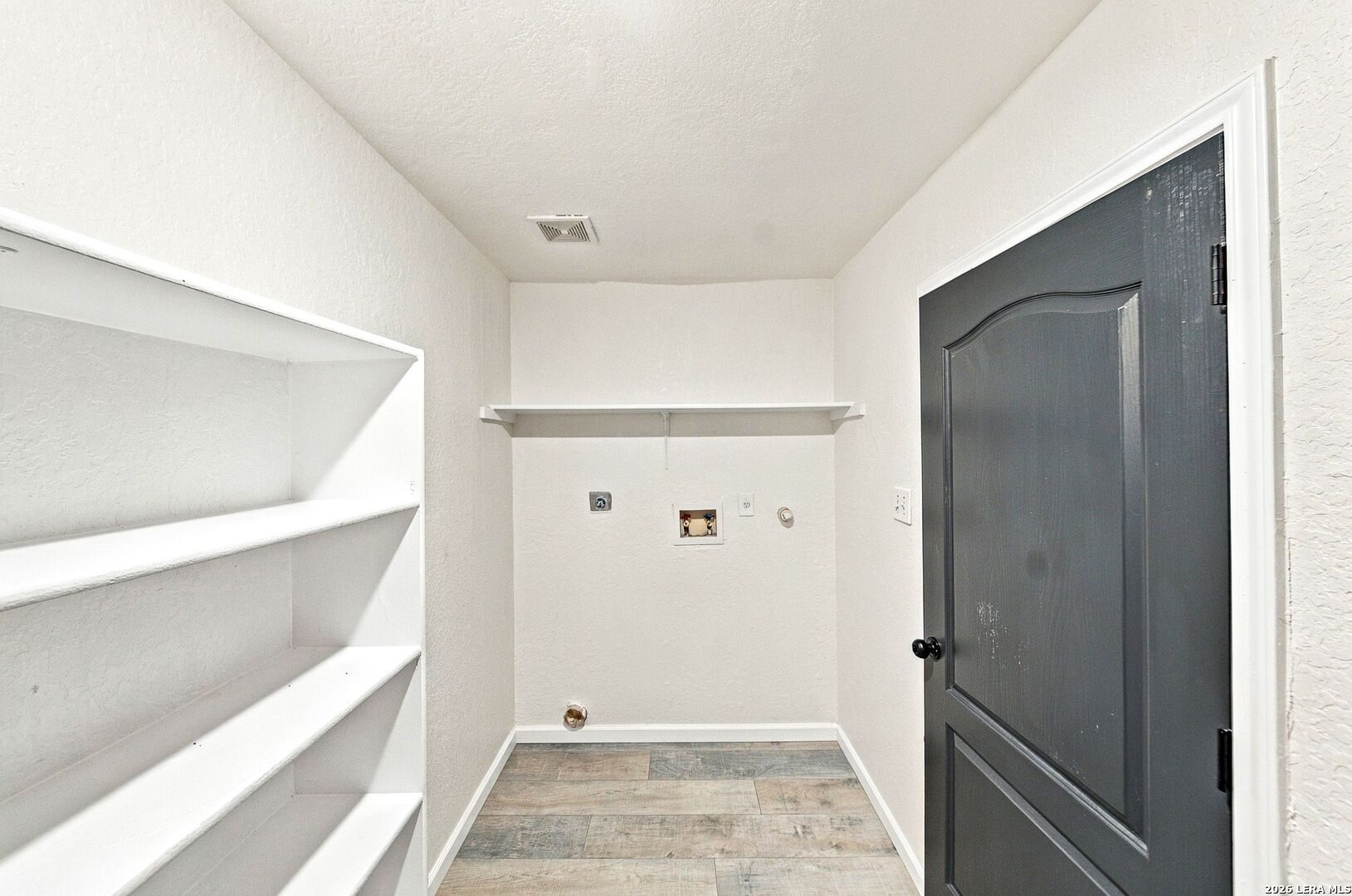 5068 Viking Coral San Antonio TX 78244