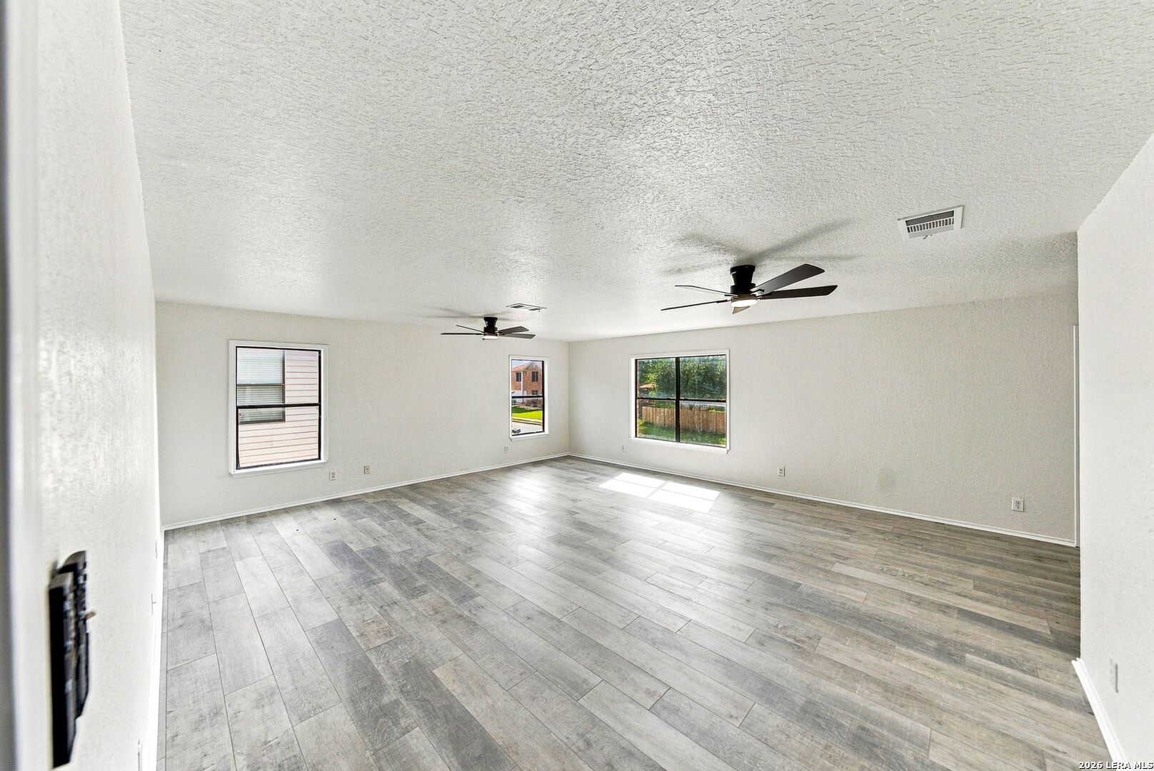 5068 Viking Coral San Antonio TX 78244