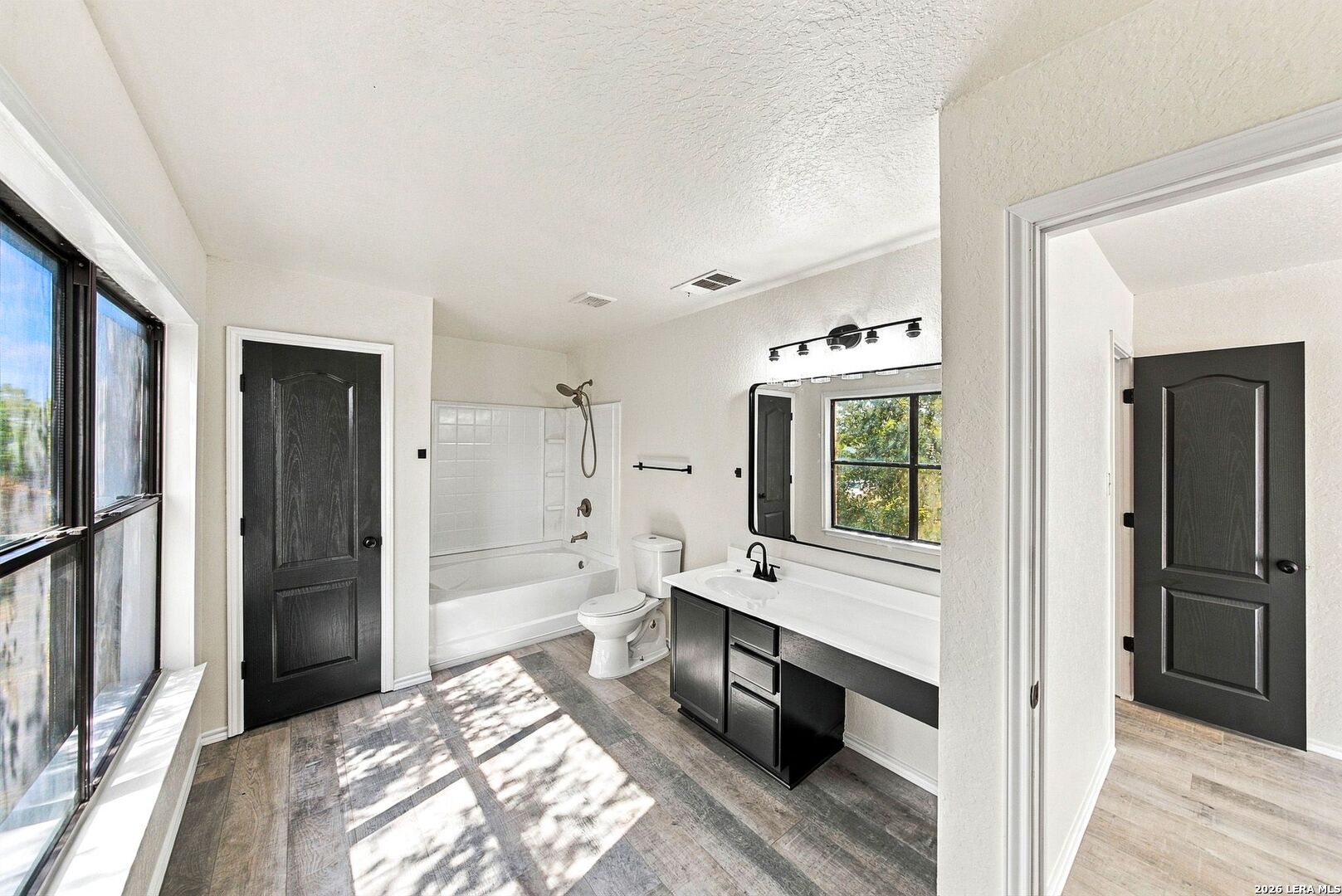 5068 Viking Coral San Antonio TX 78244
