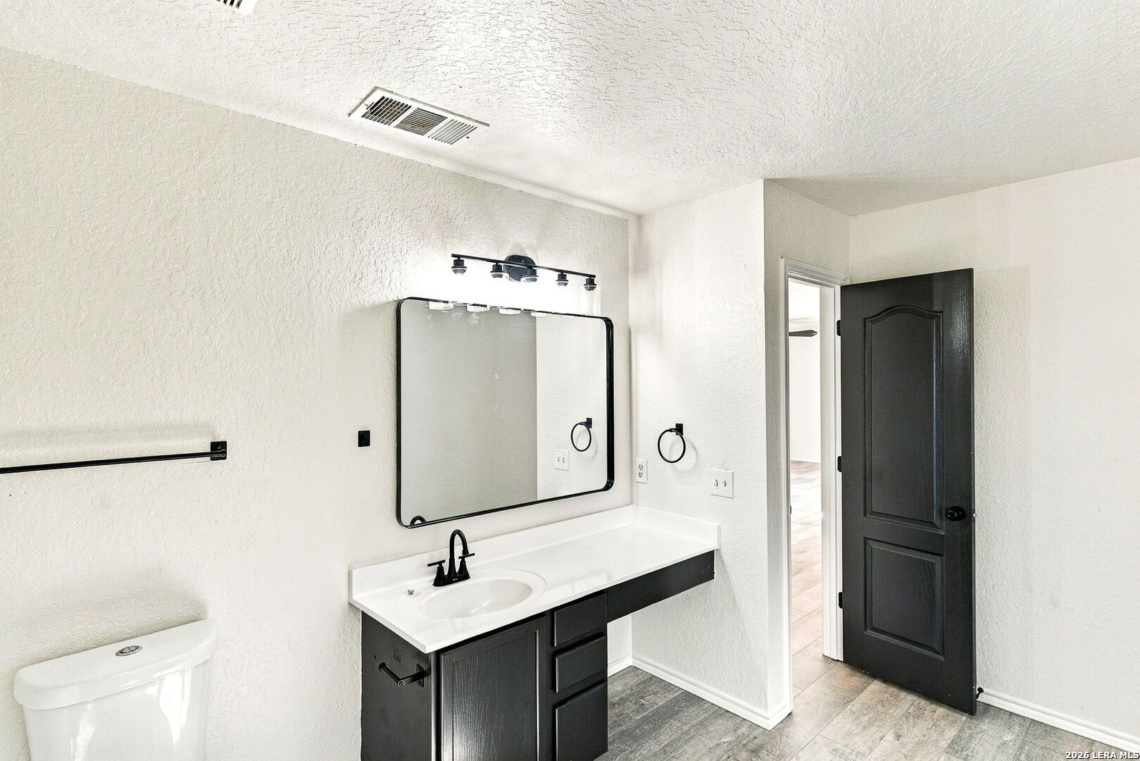 5068 Viking Coral San Antonio TX 78244