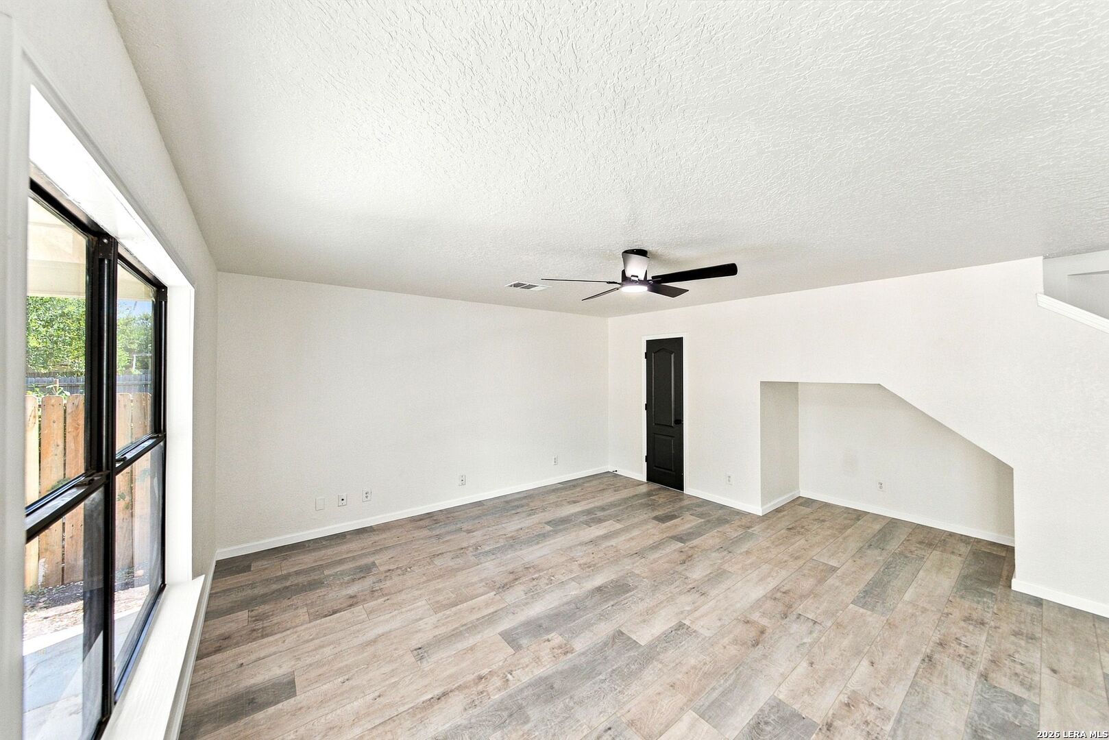 5068 Viking Coral San Antonio TX 78244