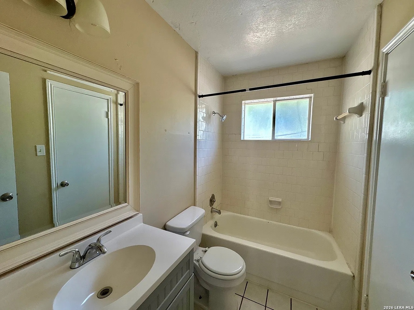 8131 Forest Dawn Live Oak TX 78233
