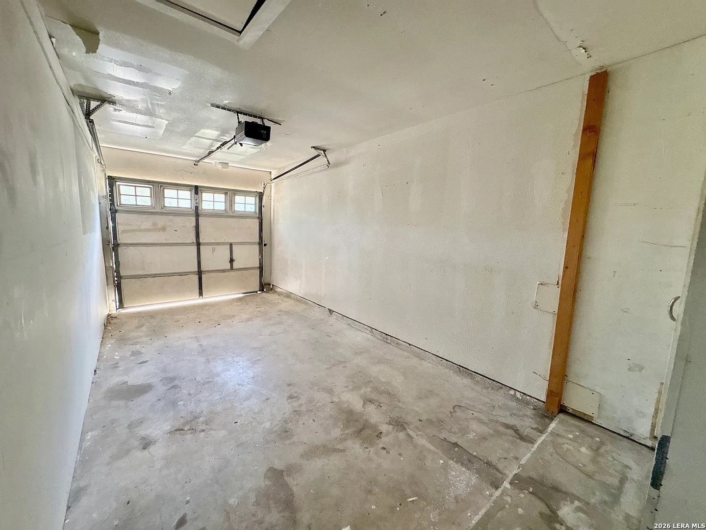 8131 Forest Dawn Live Oak TX 78233