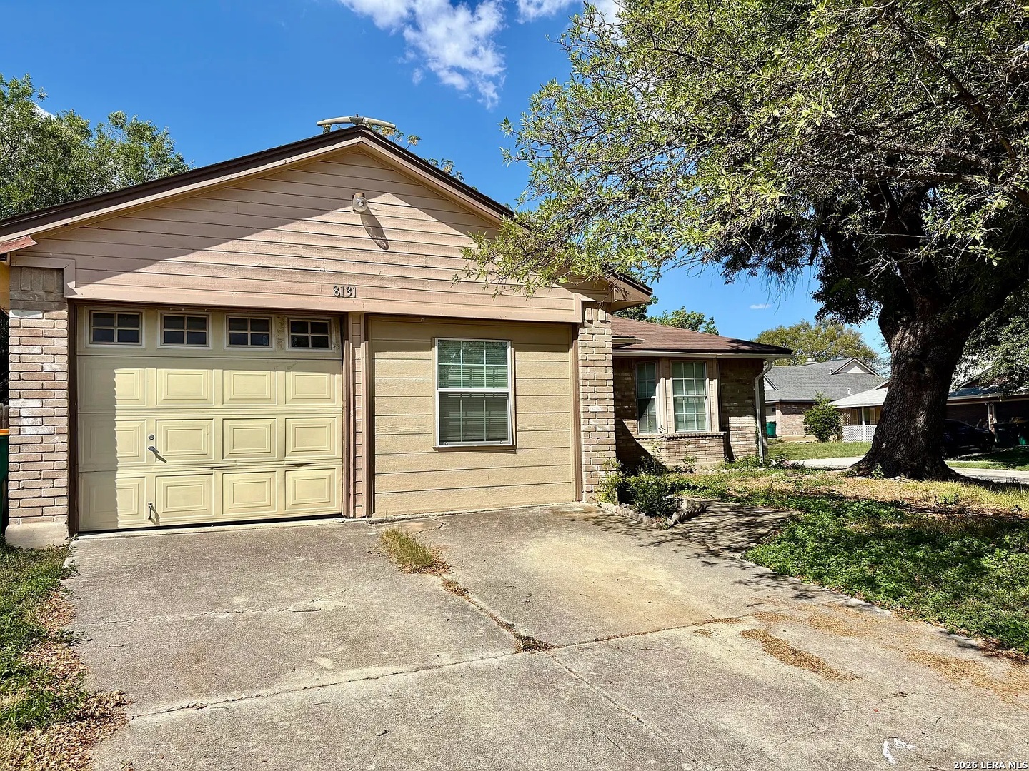 8131 Forest Dawn Live Oak TX 78233