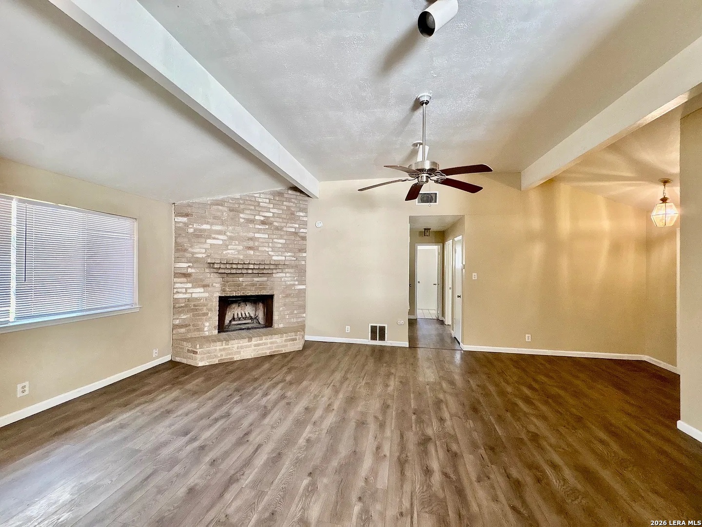 8131 Forest Dawn Live Oak TX 78233