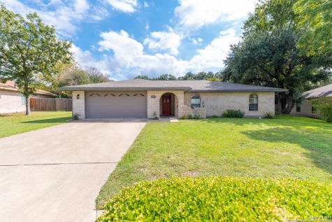 2324 Trails End Kerrville TX 78028