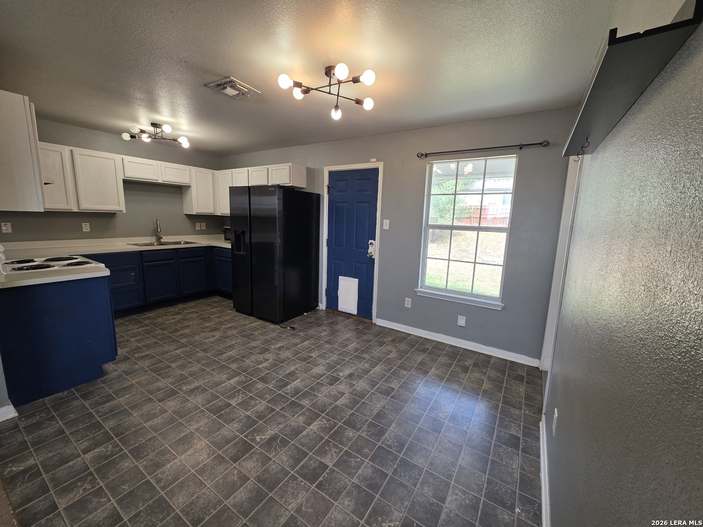 2907 S Rosary Street San Antonio TX 78203