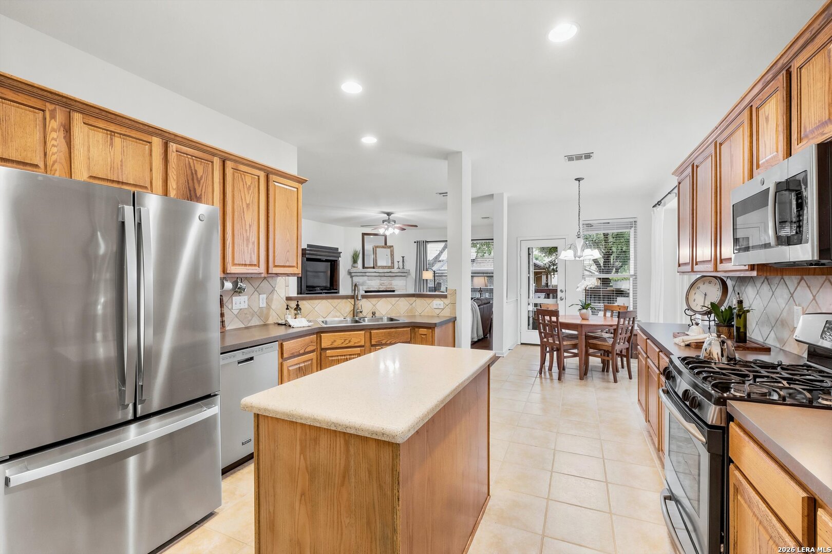 1207 Sand Wedge San Antonio TX 78258