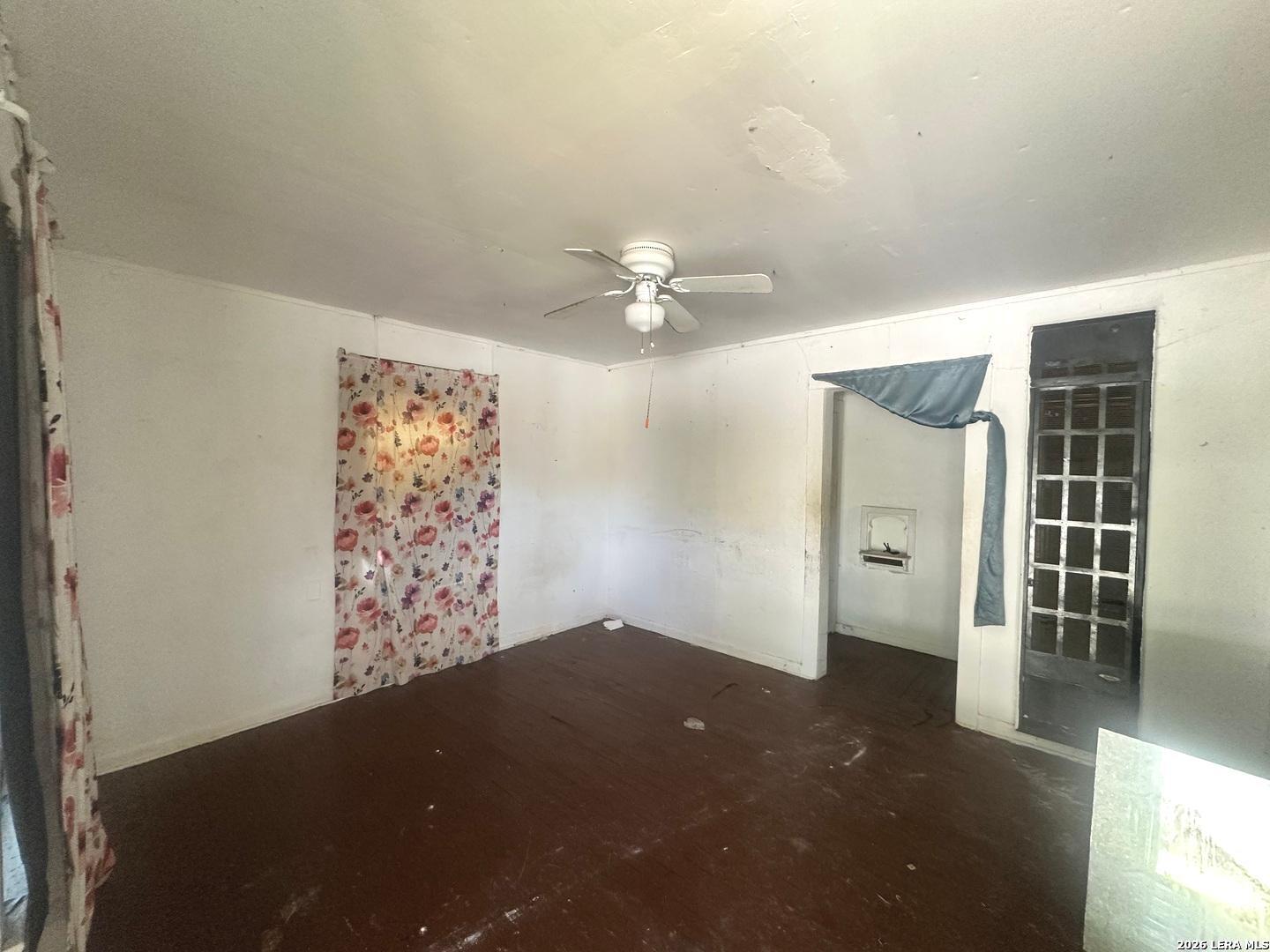738 W Harding San Antonio TX 78221