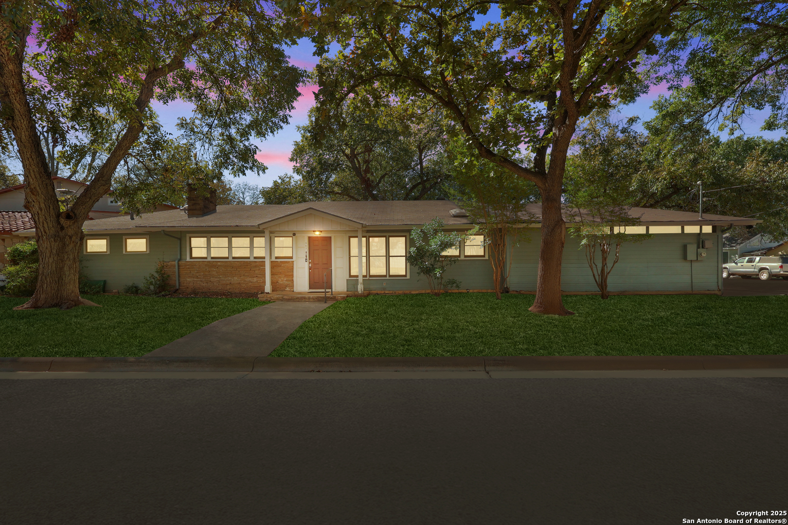 985 Allen Avenue New Braunfels TX 78130