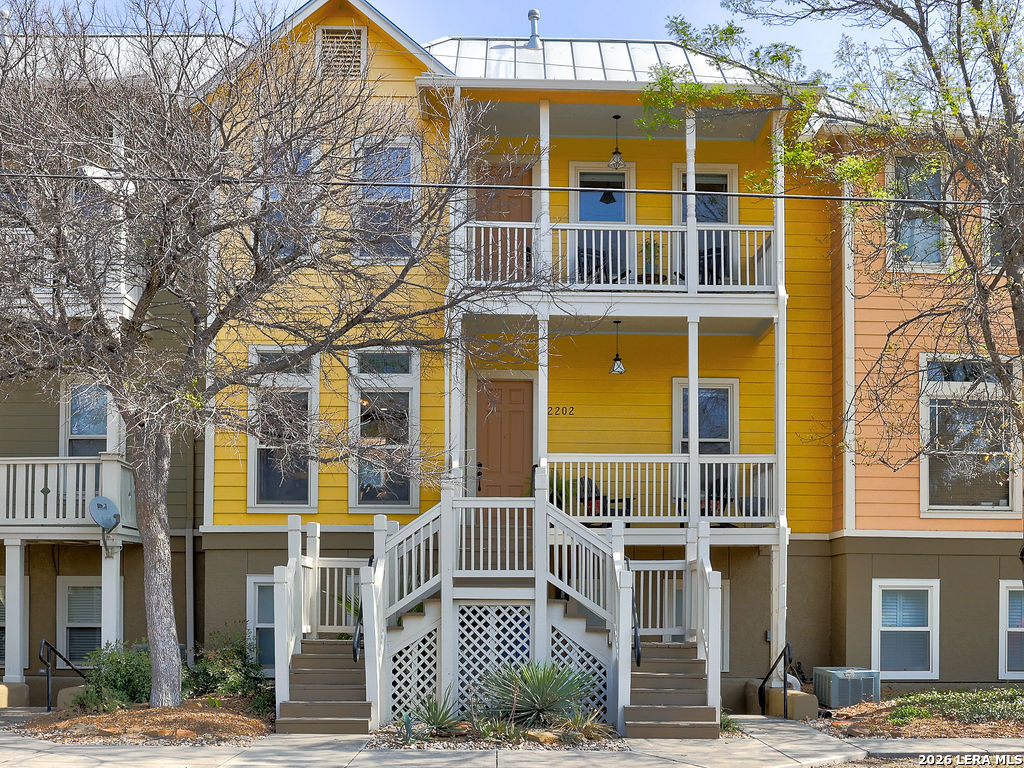 400 E Guenther San Antonio TX 78210