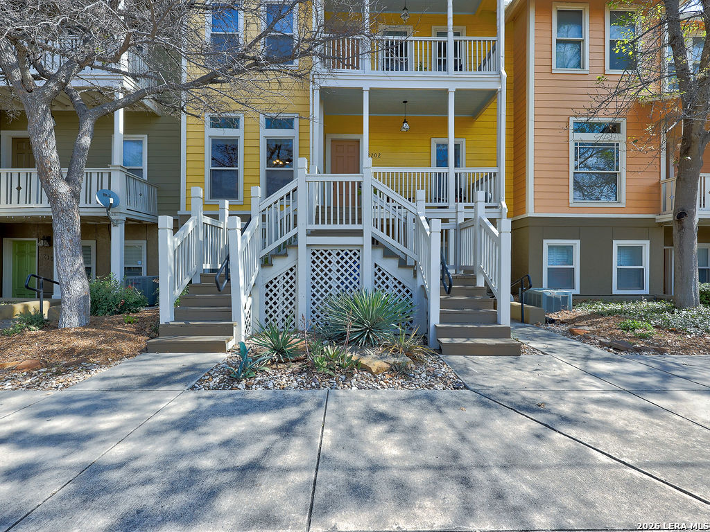 400 E Guenther San Antonio TX 78210
