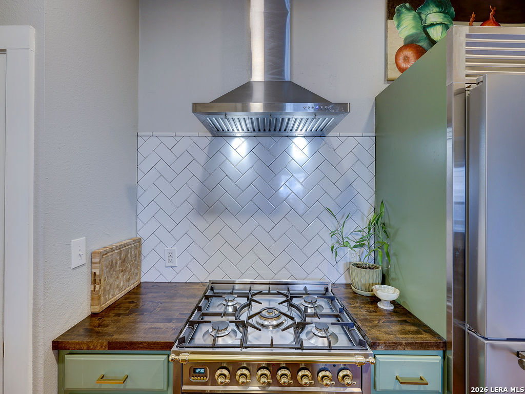 400 E Guenther San Antonio TX 78210