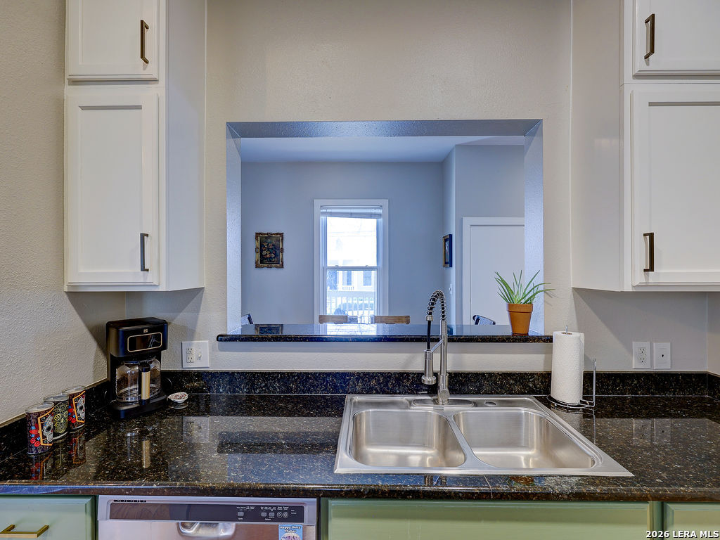 400 E Guenther San Antonio TX 78210