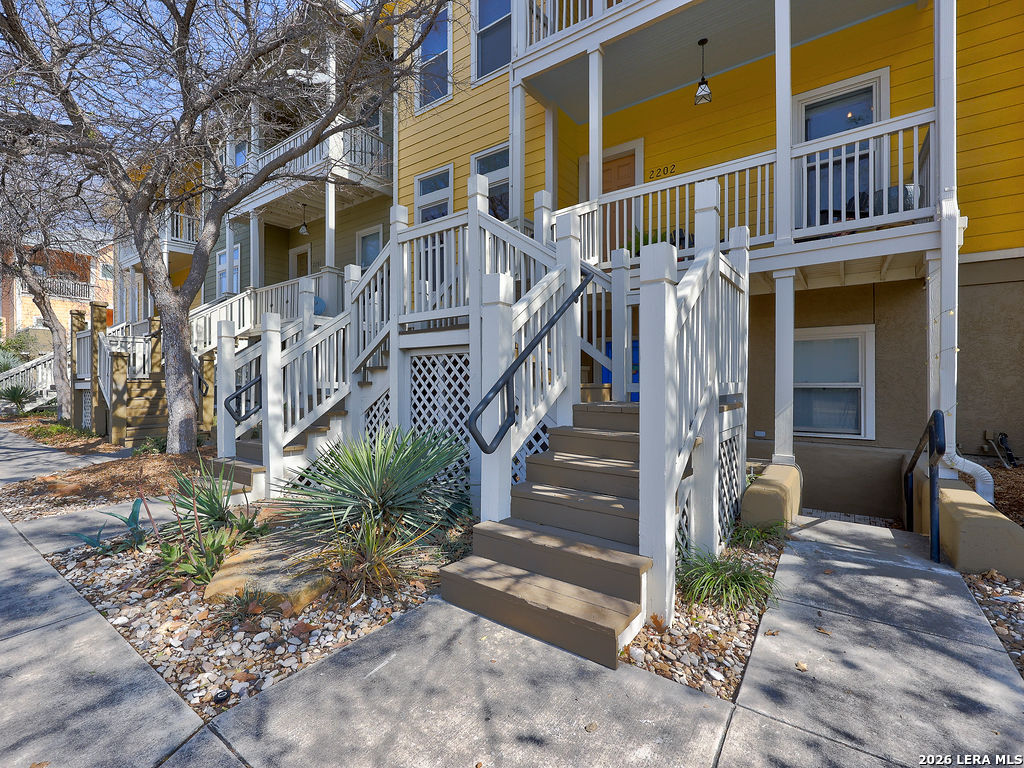 400 E Guenther San Antonio TX 78210