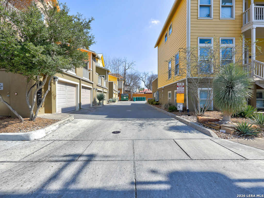 400 E Guenther San Antonio TX 78210