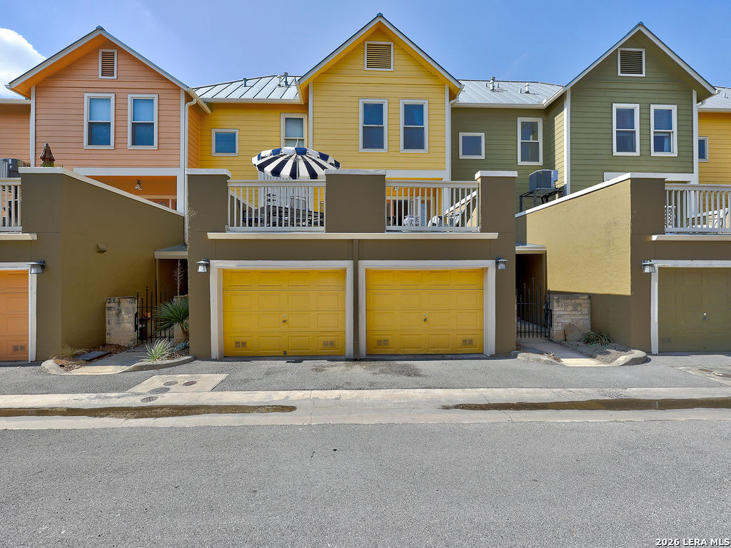 400 E Guenther San Antonio TX 78210