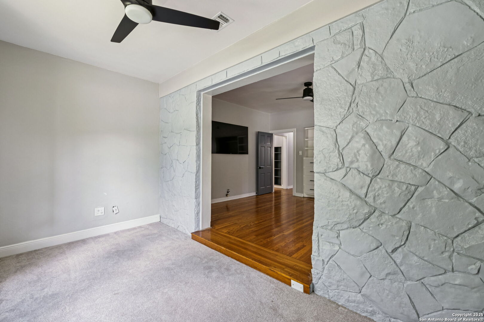 102 Nacogdoches San Antonio TX 78209