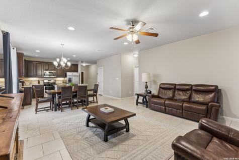 25752 Two Springs San Antonio TX 78255
