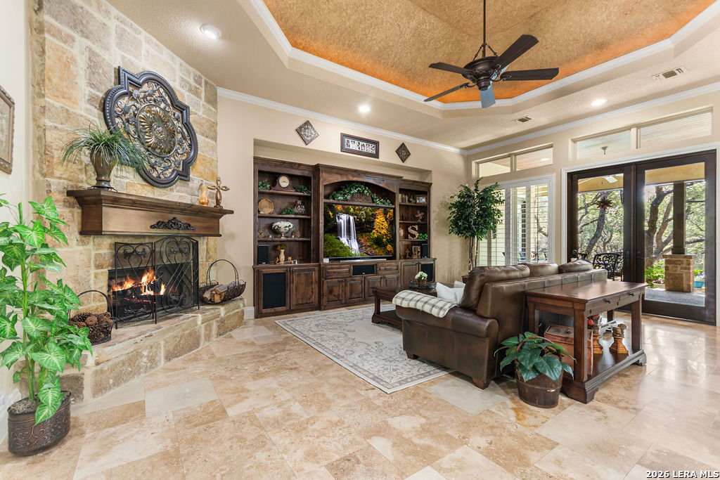 25 Stone Terrace Fair Oaks Ranch TX 78015