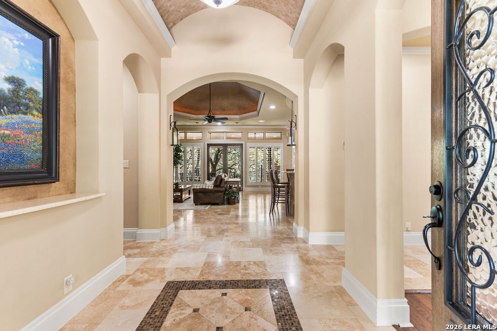 25 Stone Terrace Fair Oaks Ranch TX 78015