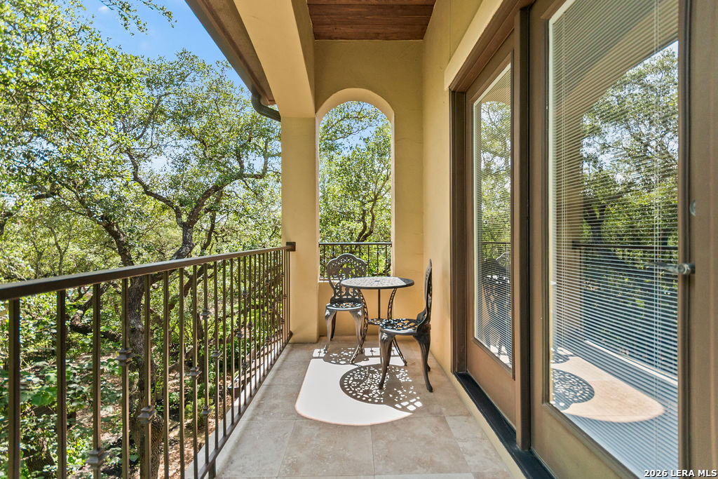 25 Stone Terrace Fair Oaks Ranch TX 78015