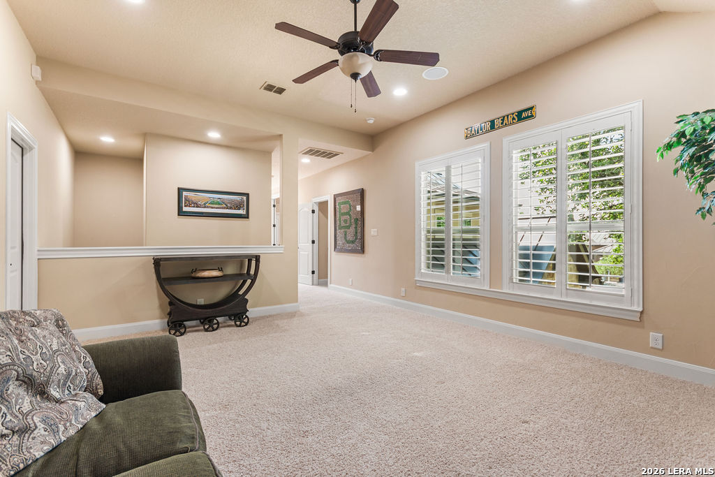 25 Stone Terrace Fair Oaks Ranch TX 78015